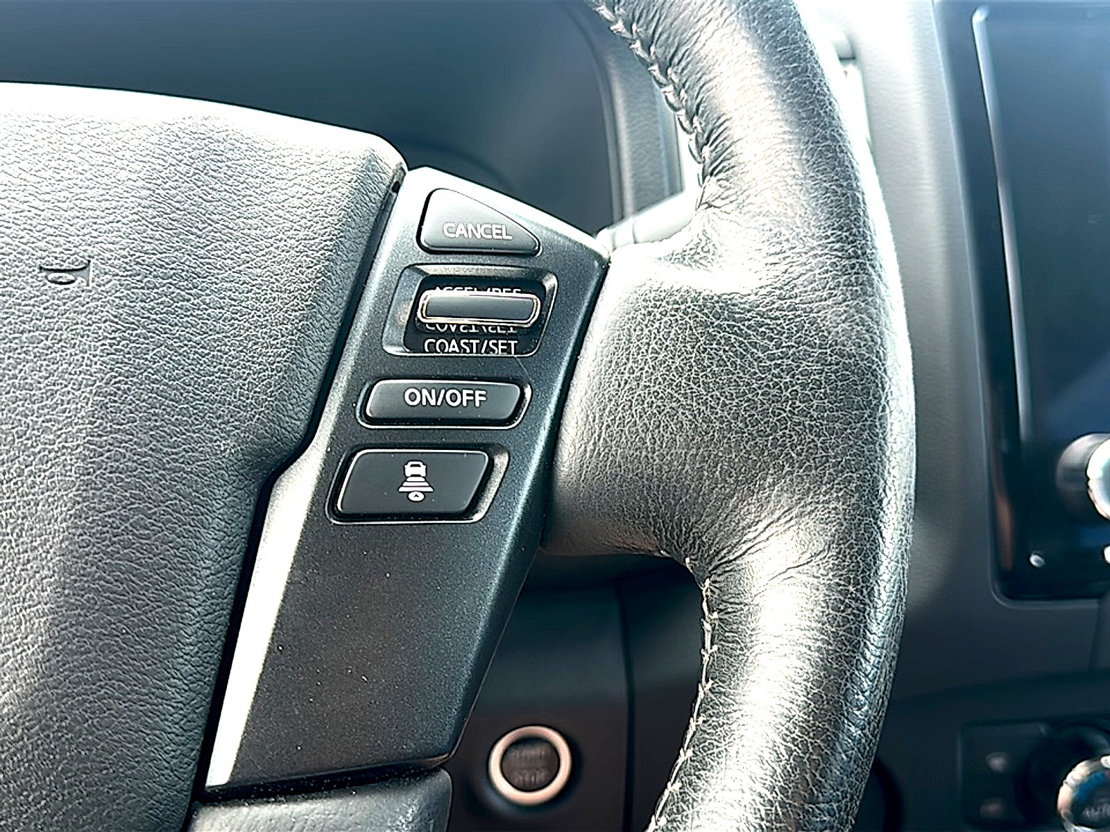 2024 Nissan Frontier Crew Cab SV 4x2