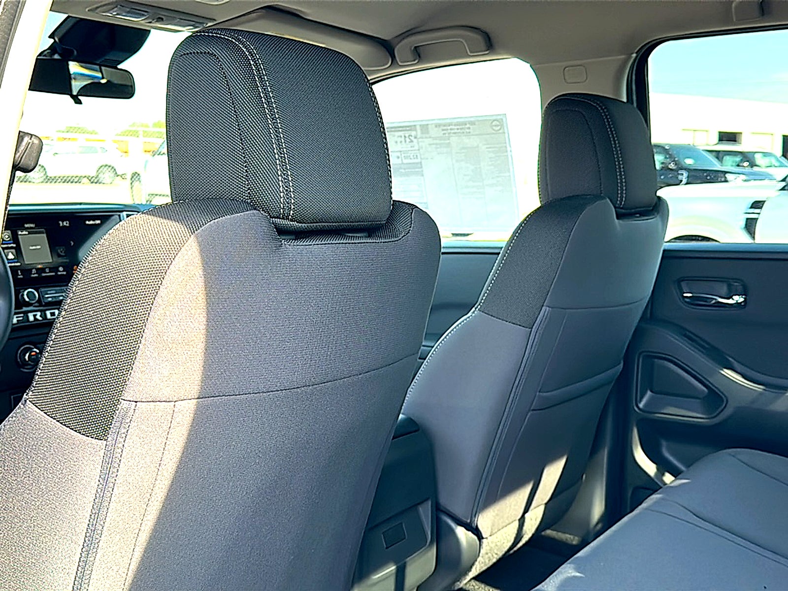 2027 Nissan Frontier Crew Cab SV