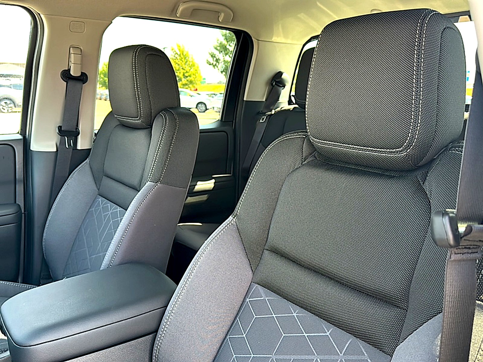 2027 Nissan Frontier Crew Cab SV