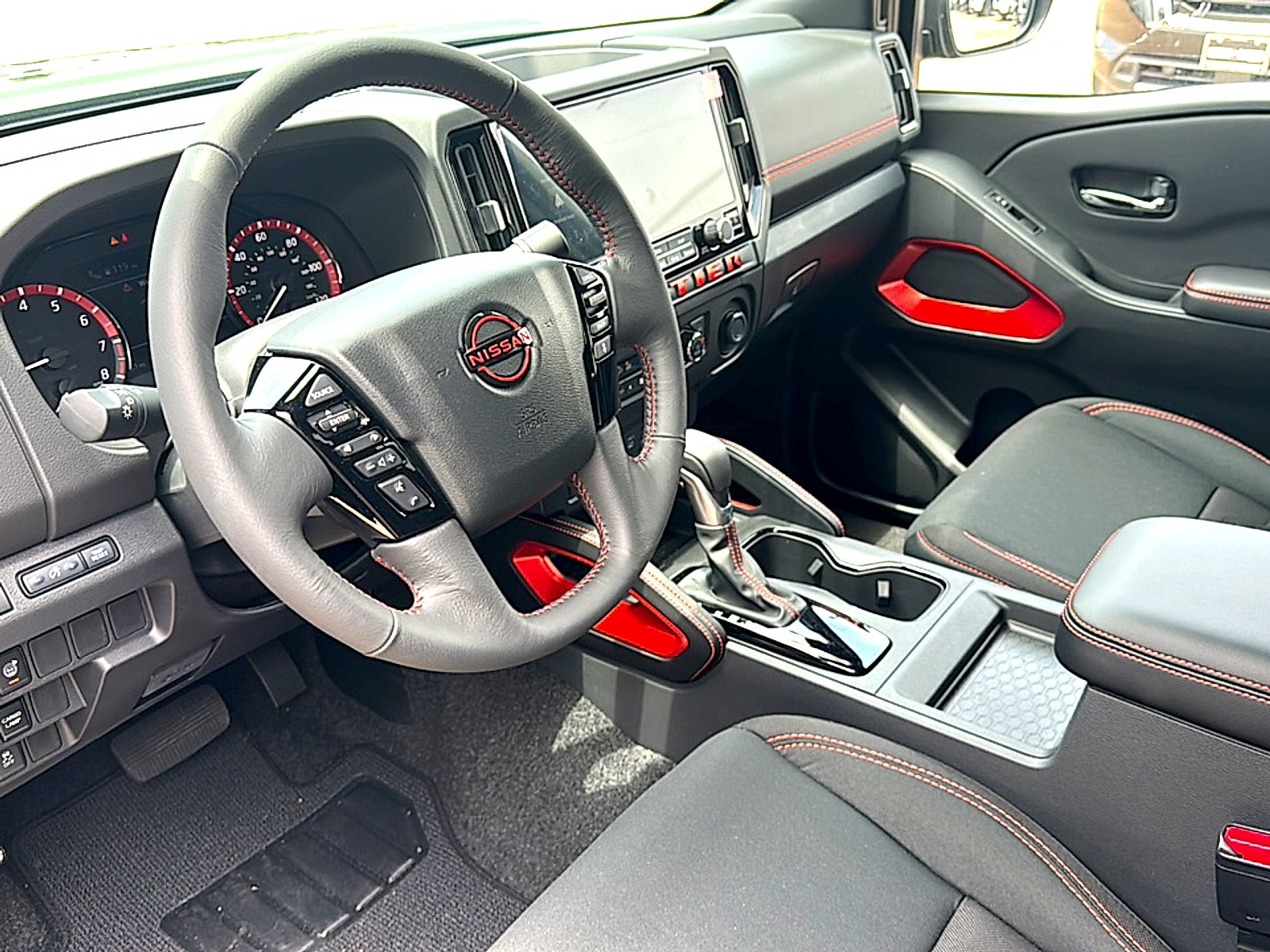 2025 Nissan Frontier Crew Cab PRO-X®