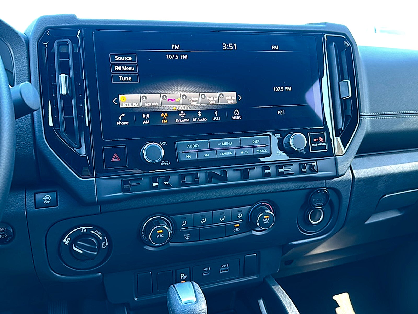 2026 Nissan Frontier Crew Cab SV
