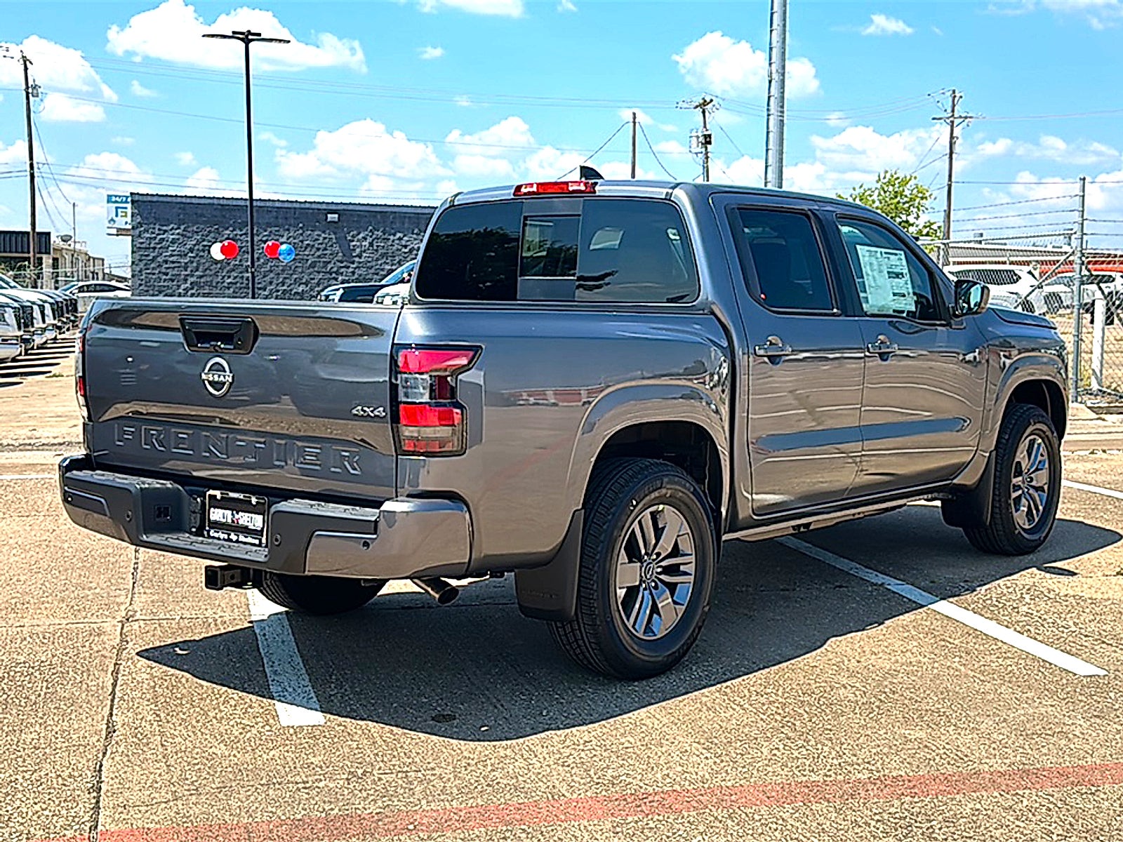 2026 Nissan Frontier Crew Cab SV