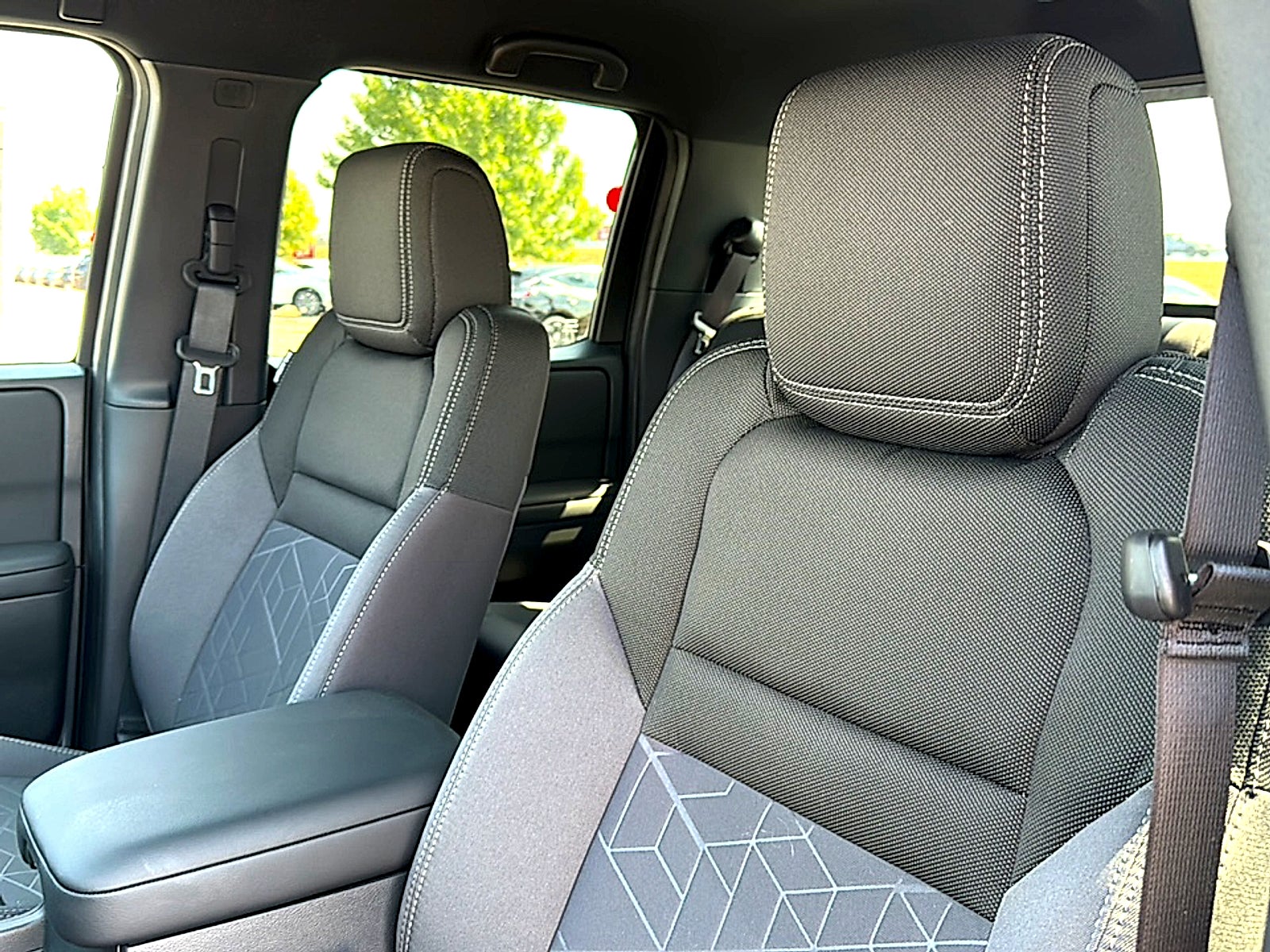 2027 Nissan Frontier Crew Cab SV