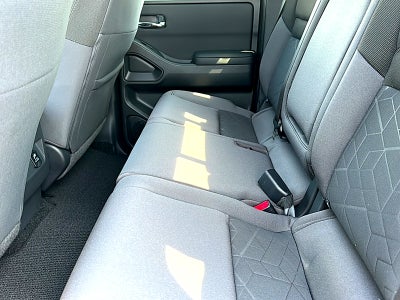 2027 Nissan Frontier Crew Cab SV