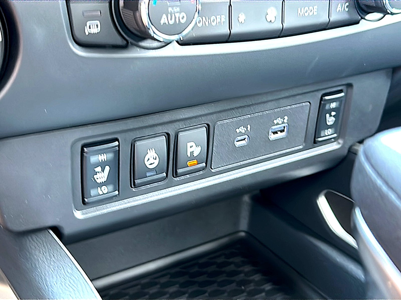 2027 Nissan Frontier Crew Cab SV