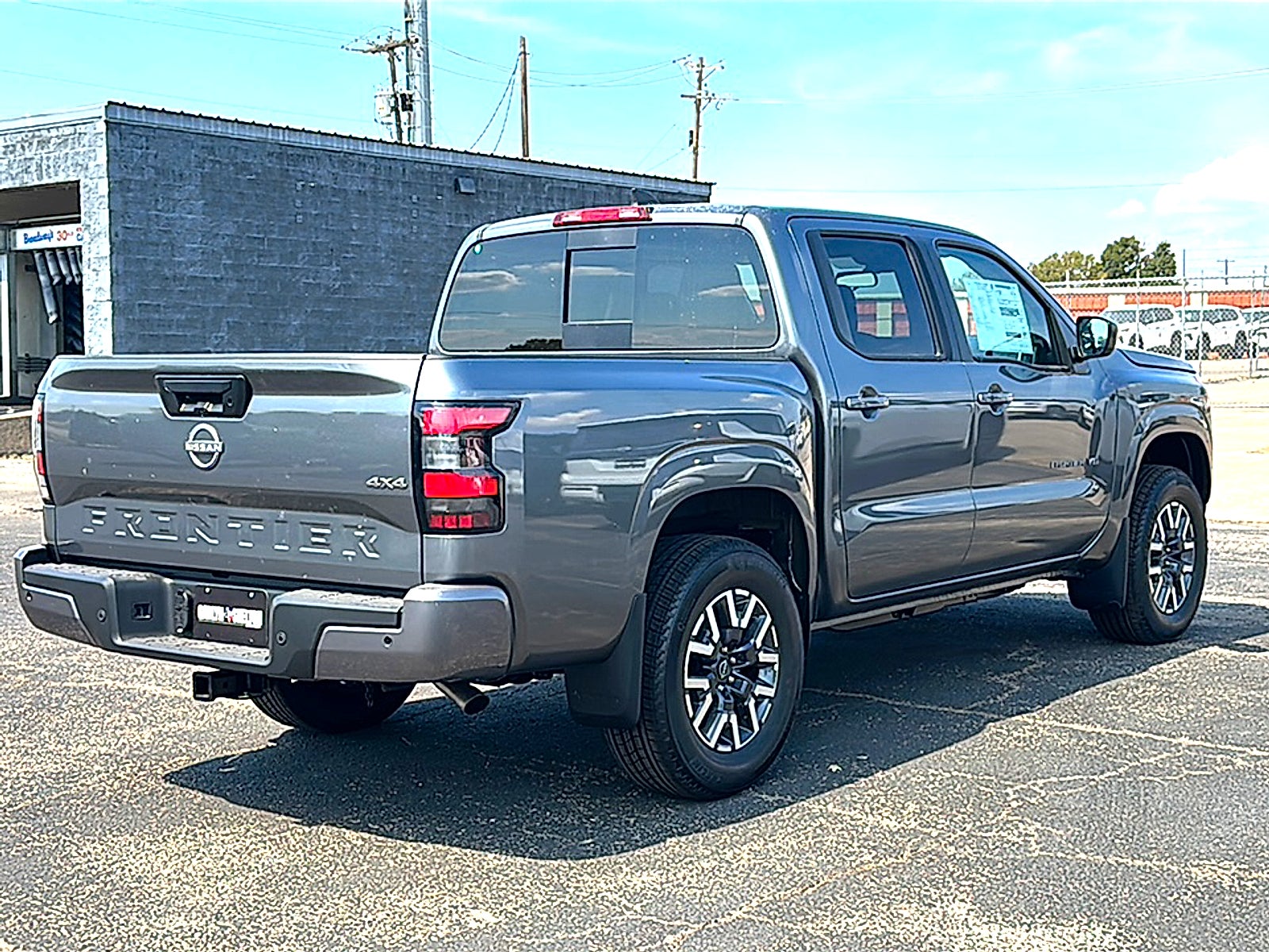 2027 Nissan Frontier Crew Cab SV
