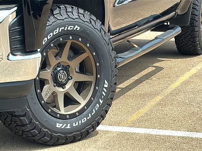 2020 Chevrolet Silverado 1500 4WD Crew Cab Short Bed LT