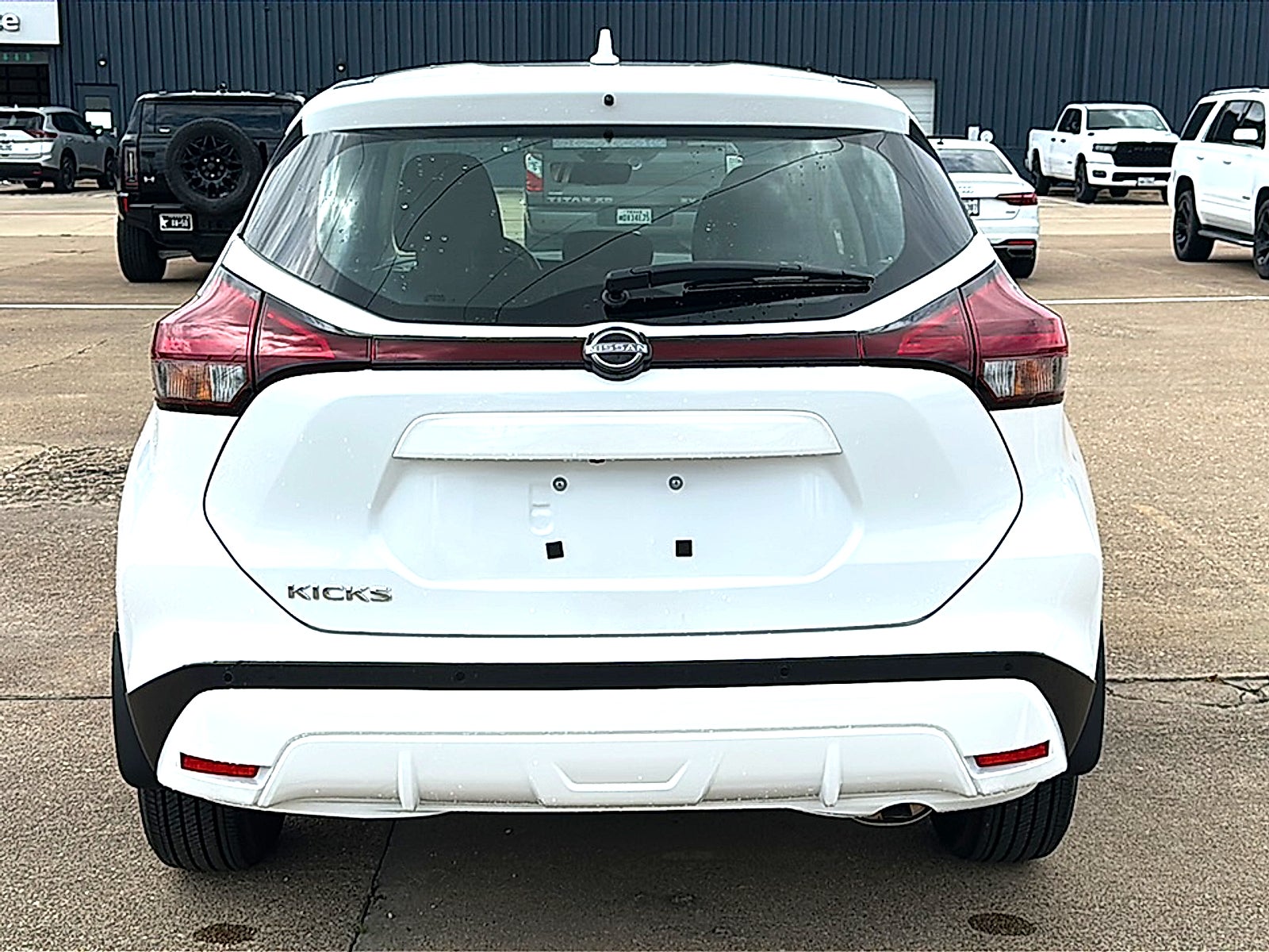 2025 Nissan Kicks Play S