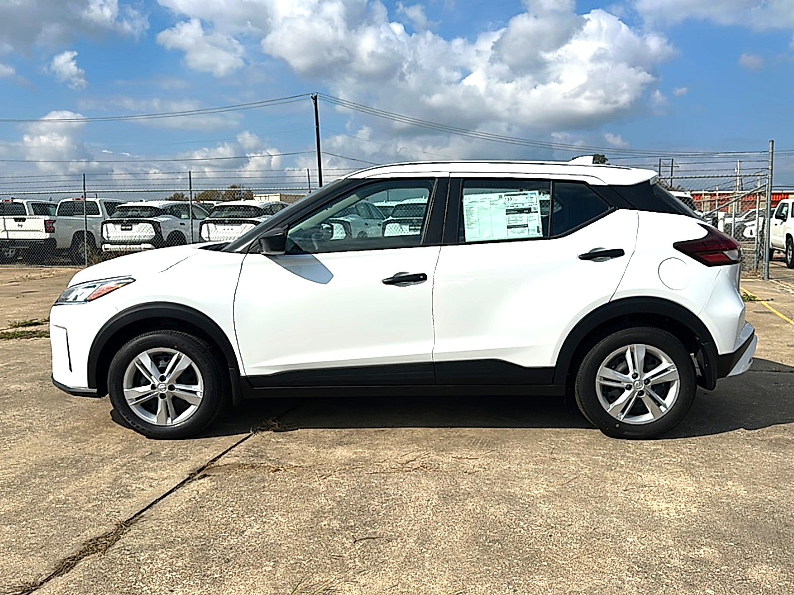 2025 Nissan Kicks Play S