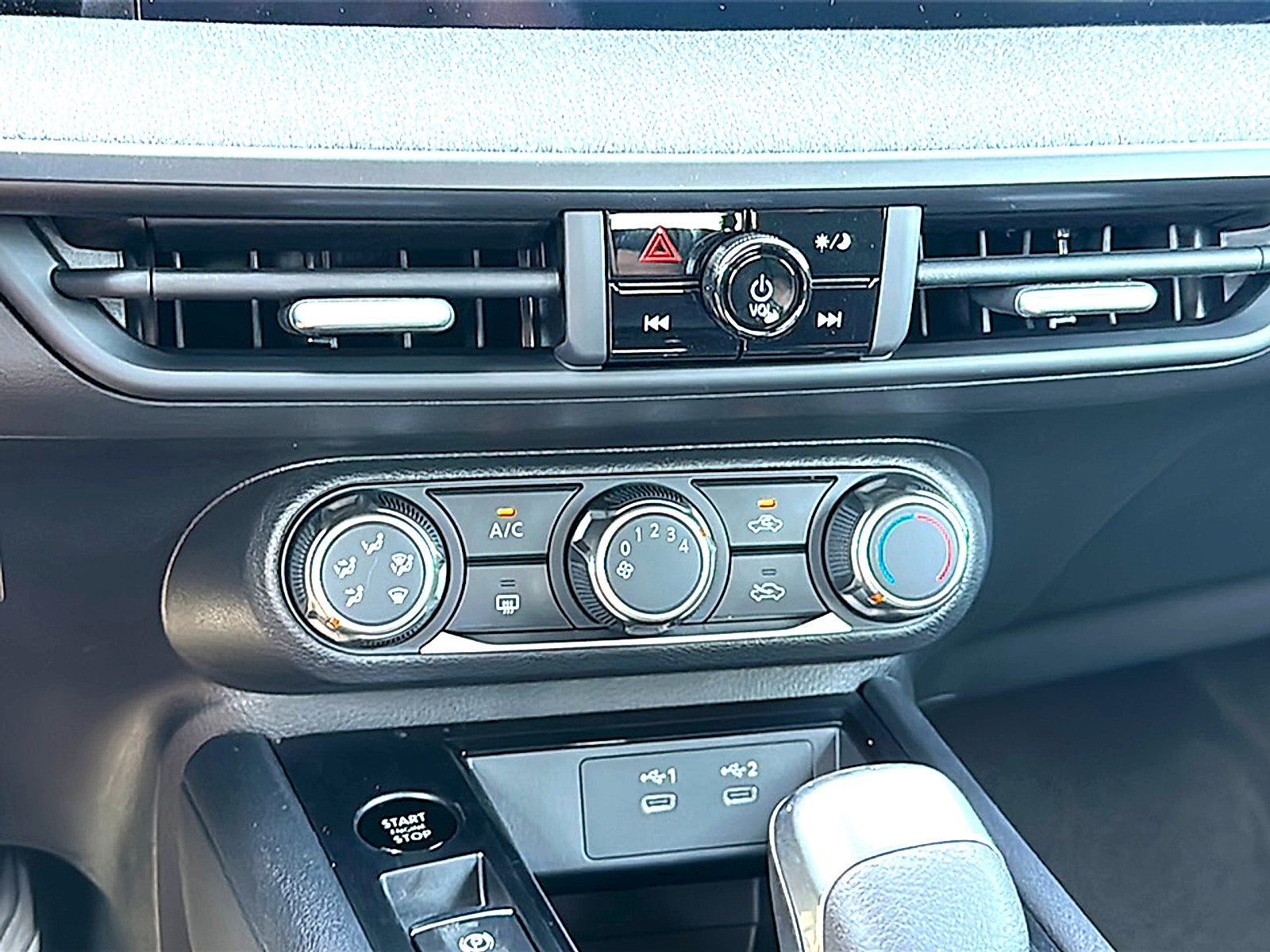 2027 Nissan Kicks S