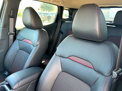 2025 Nissan Kicks SR FWD