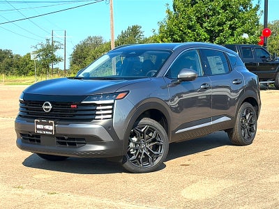 2025 Nissan Kicks SR FWD