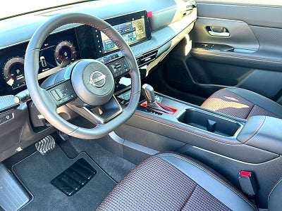 2025 Nissan Kicks SR FWD