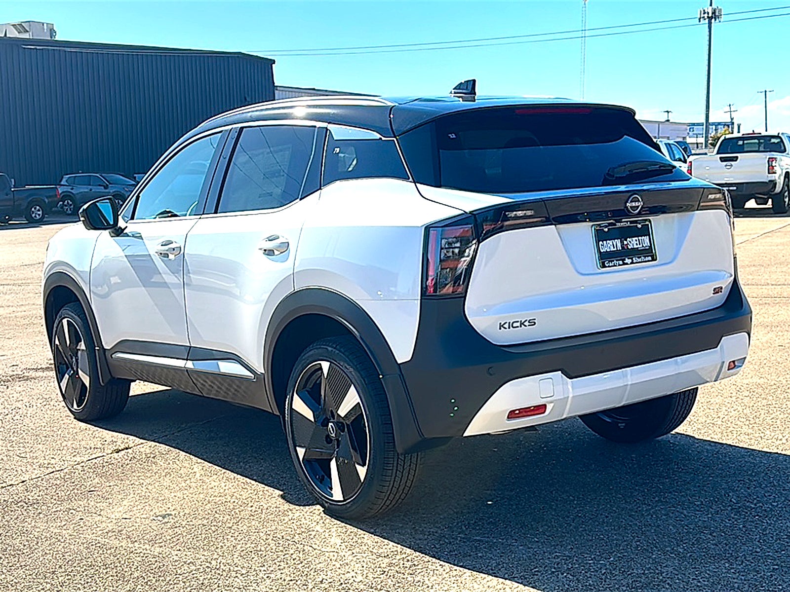 2026 Nissan Kicks SR