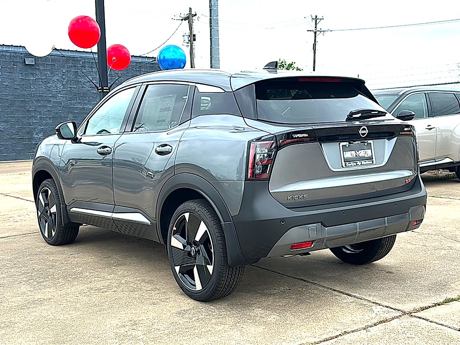 2026 Nissan Kicks SR