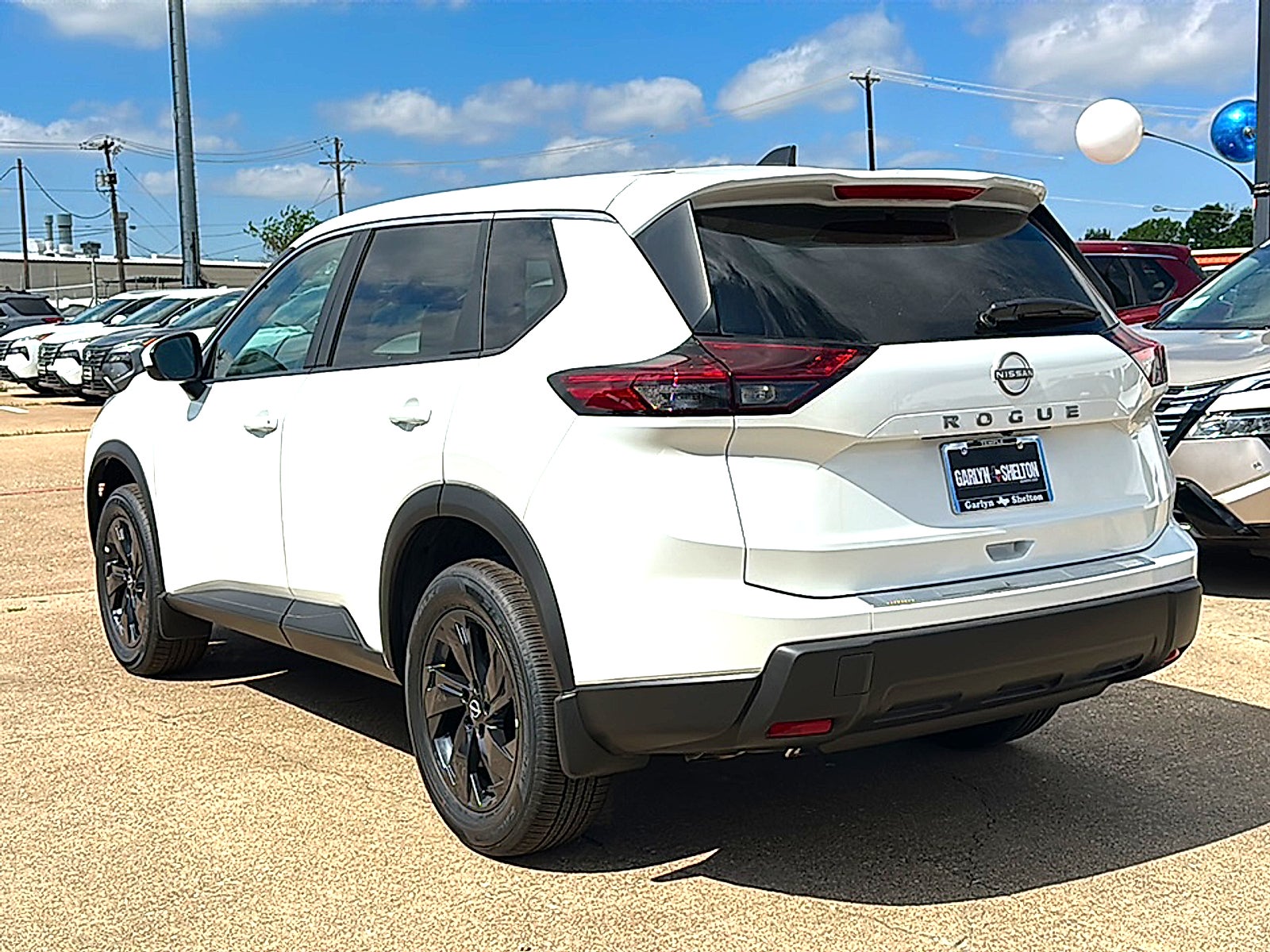 2026 Nissan Rogue SV