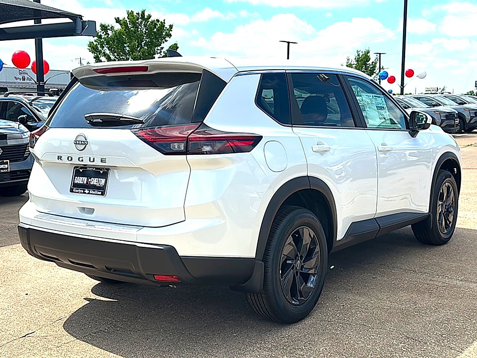 2026 Nissan Rogue SV