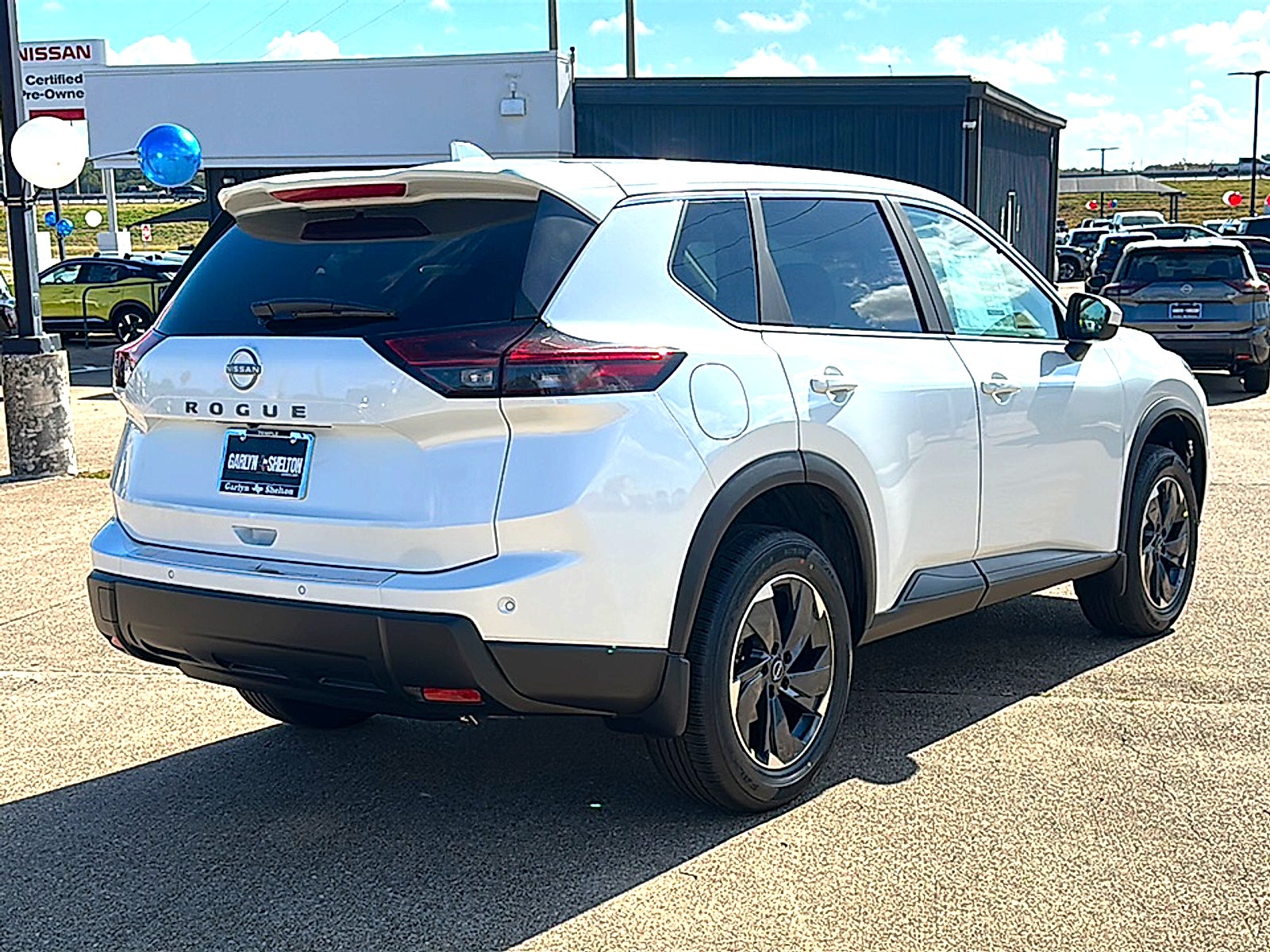 2026 Nissan Rogue SV