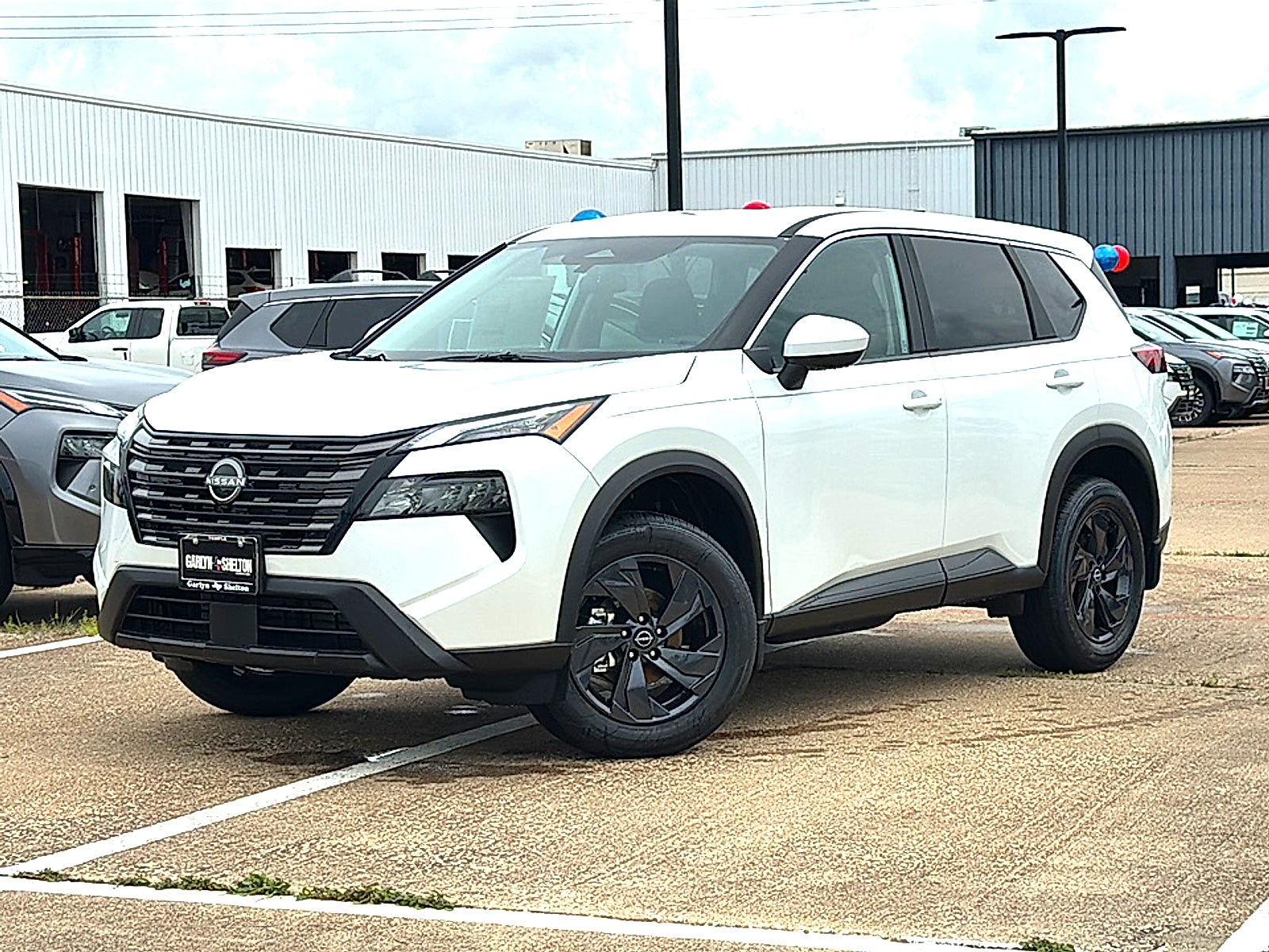 2026 Nissan Rogue SV