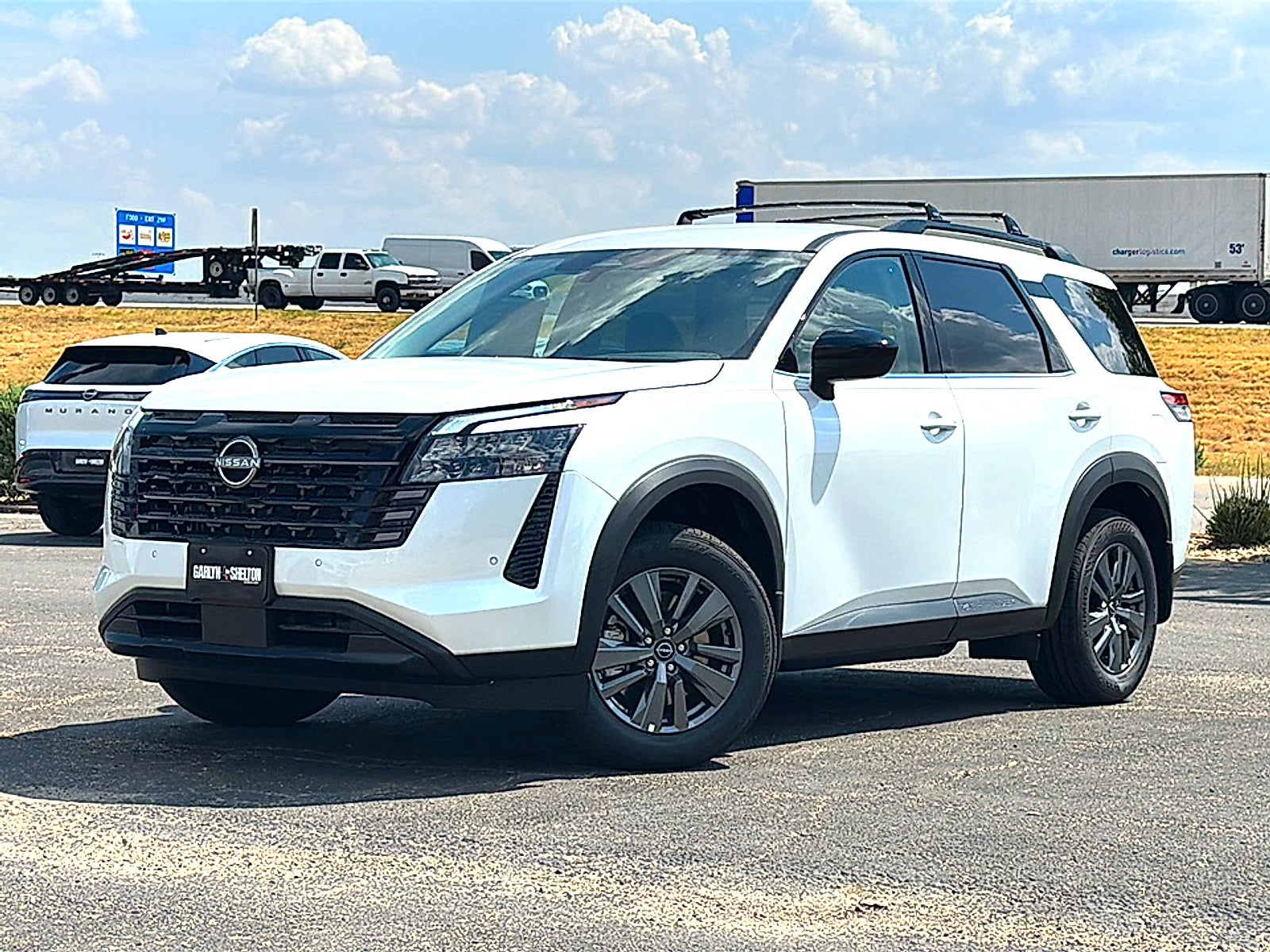 2026 Nissan Pathfinder SV