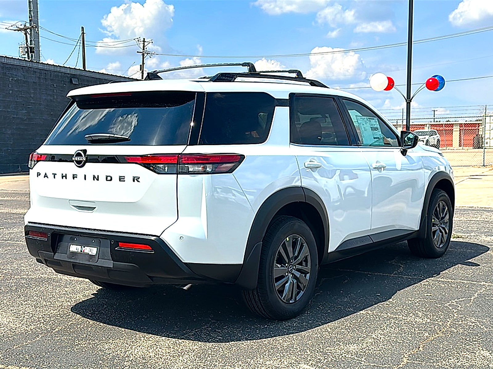 2026 Nissan Pathfinder SV