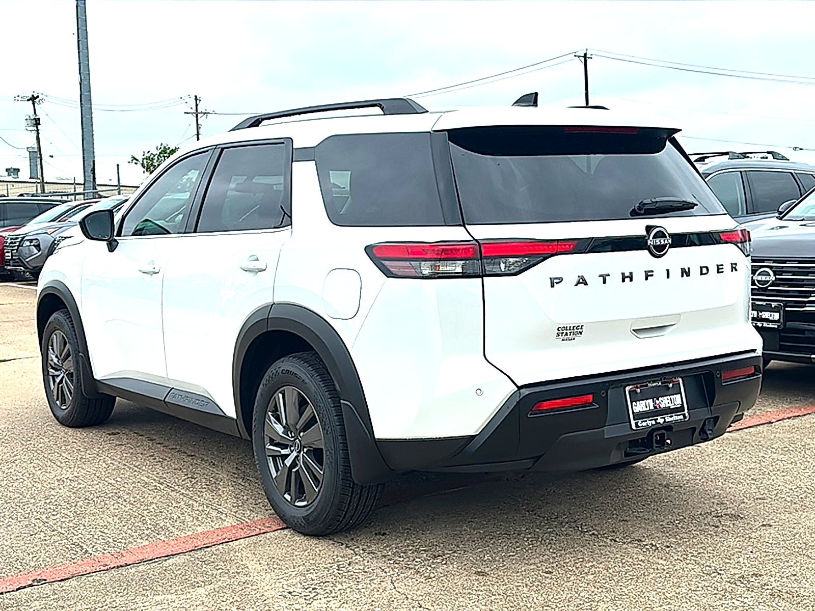 2026 Nissan Pathfinder SV