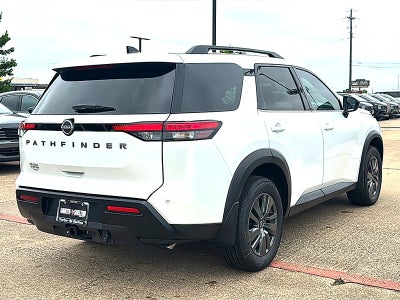 2026 Nissan Pathfinder SV