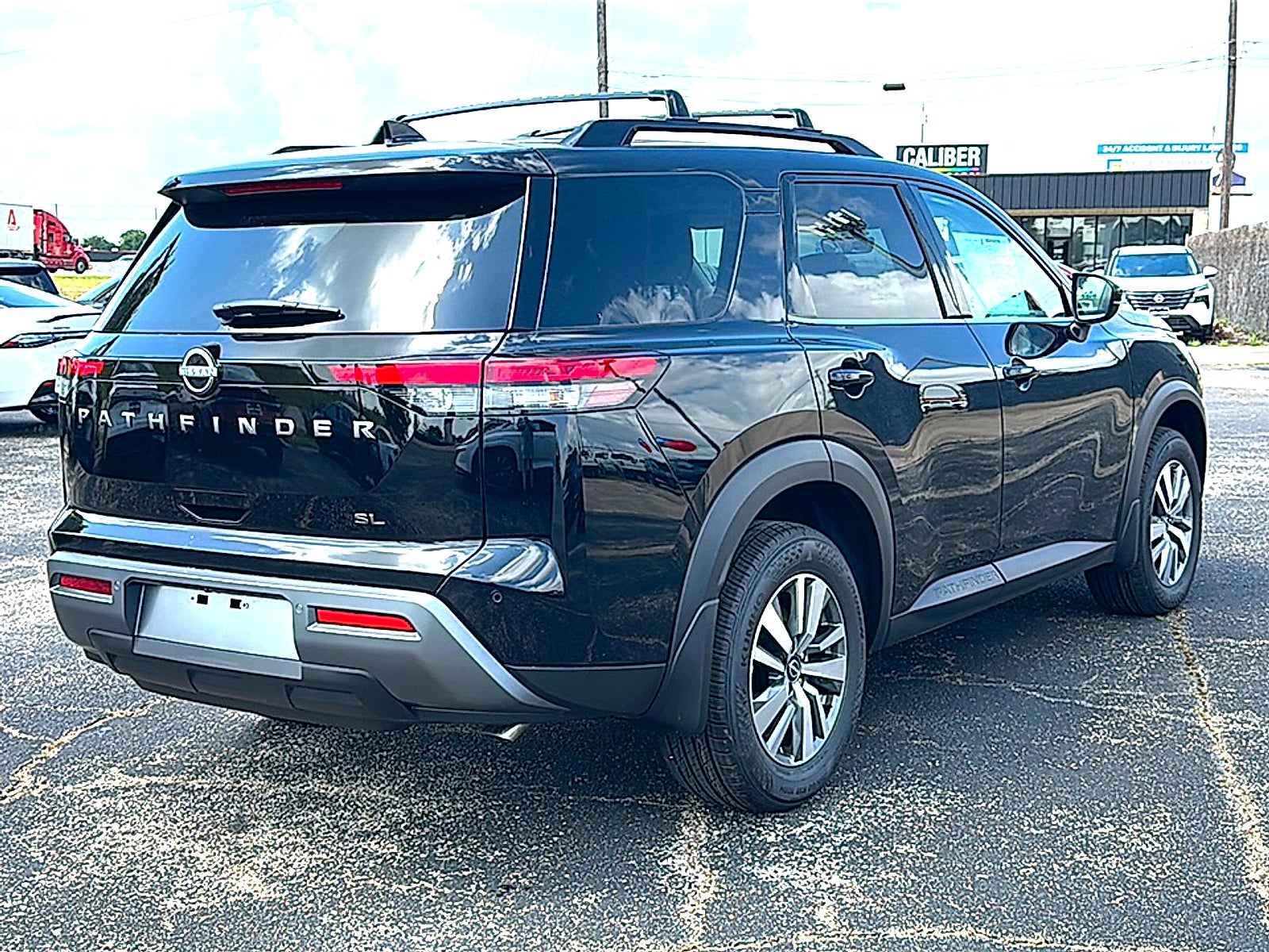 2026 Nissan Pathfinder SL