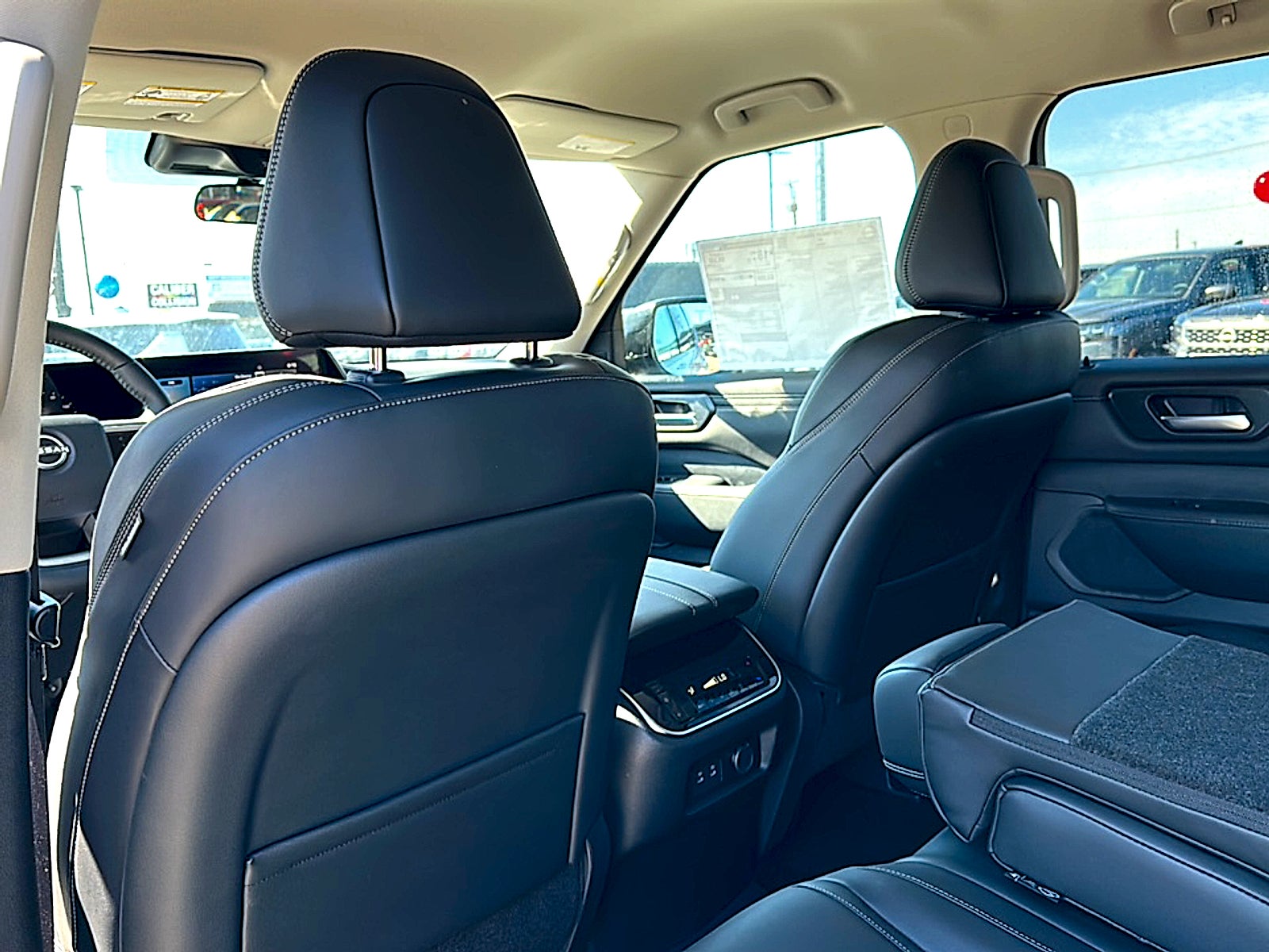 2025 Nissan Armada SV