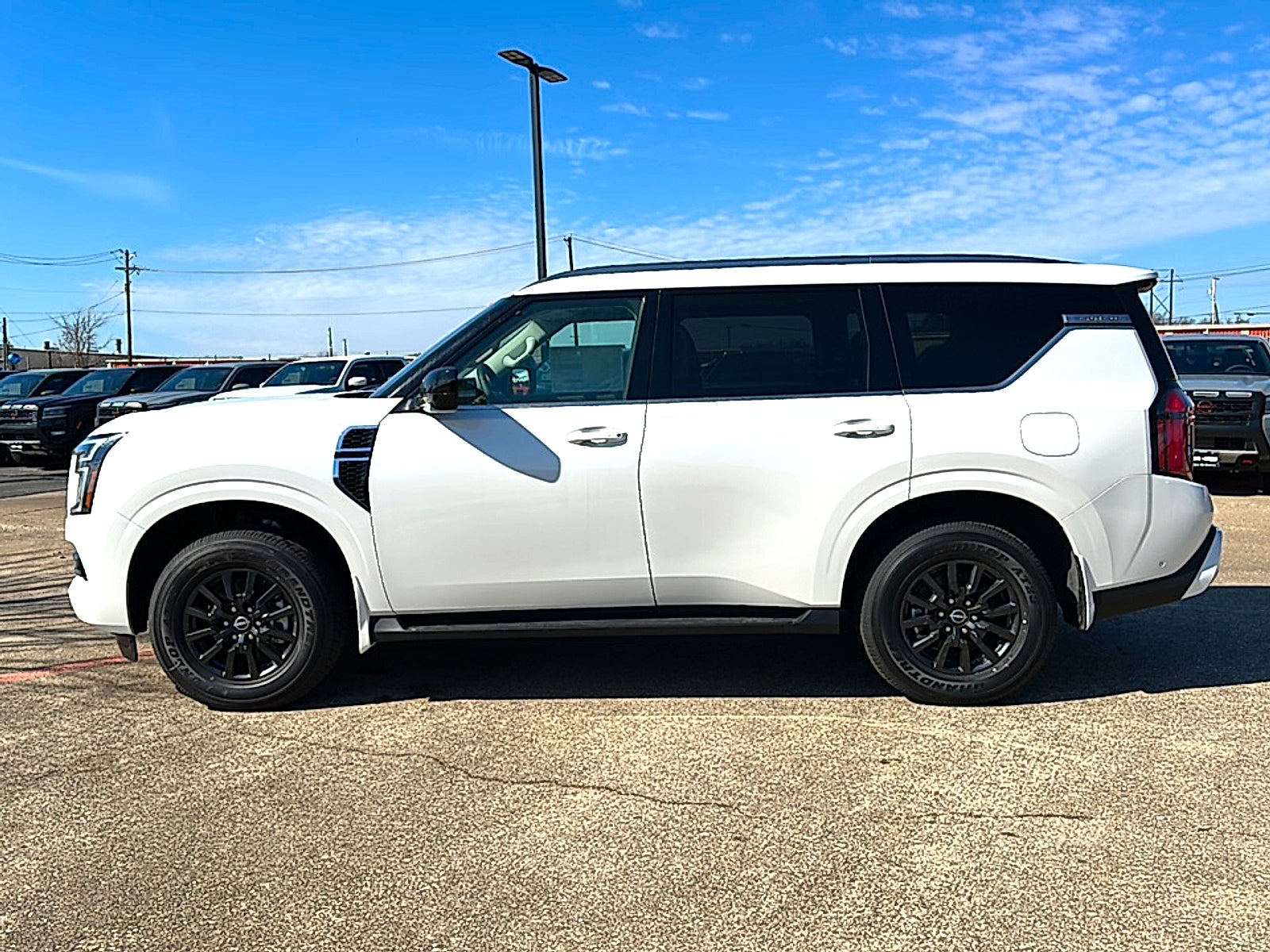 2025 Nissan Armada SV