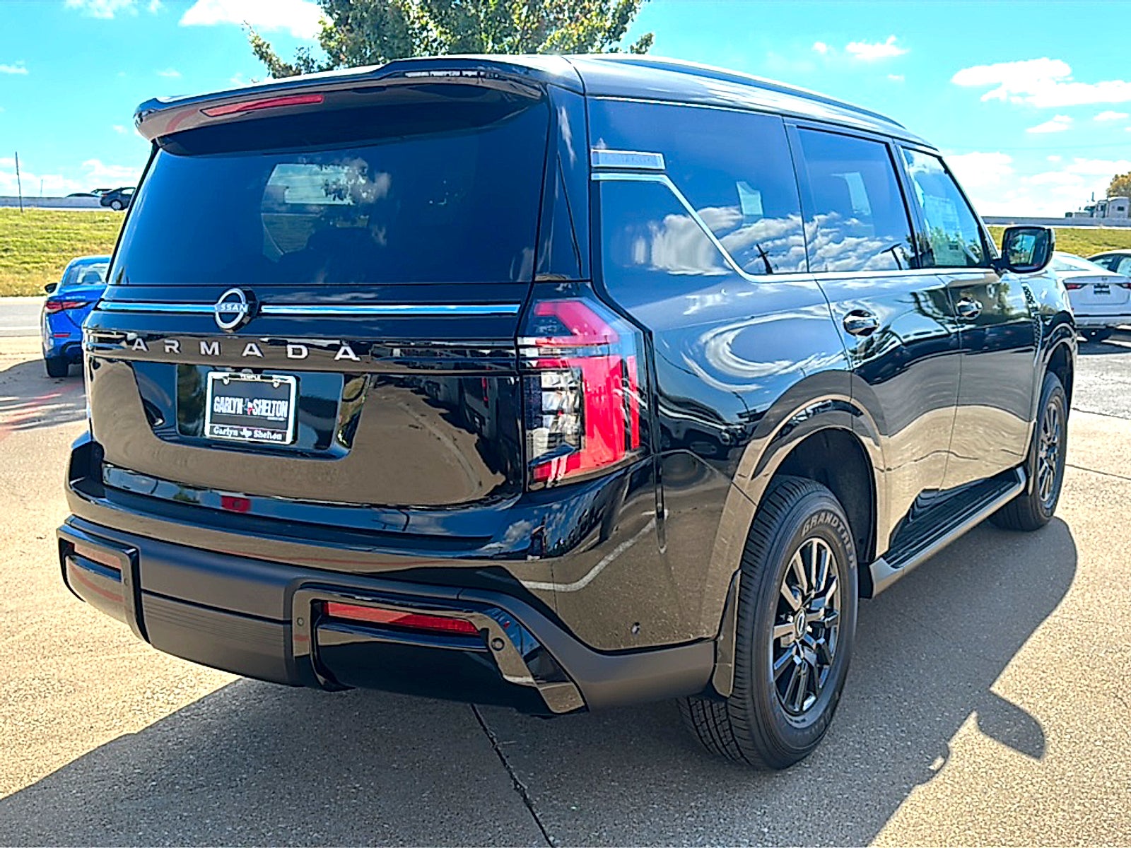 2026 Nissan Armada SV