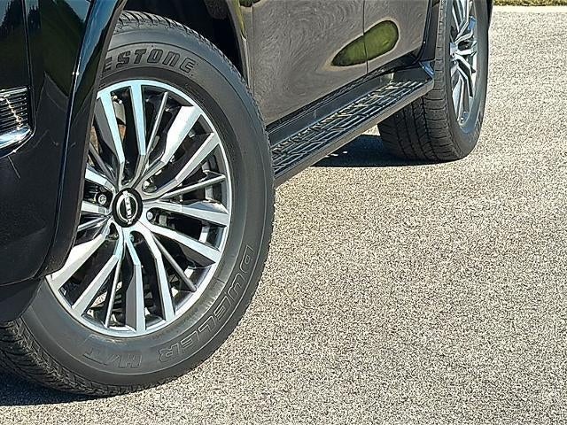 2023 Nissan Armada SL 4WD