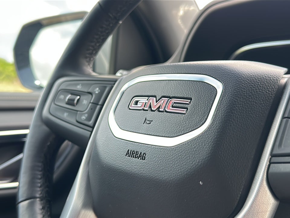 2022 GMC Yukon 2WD SLT
