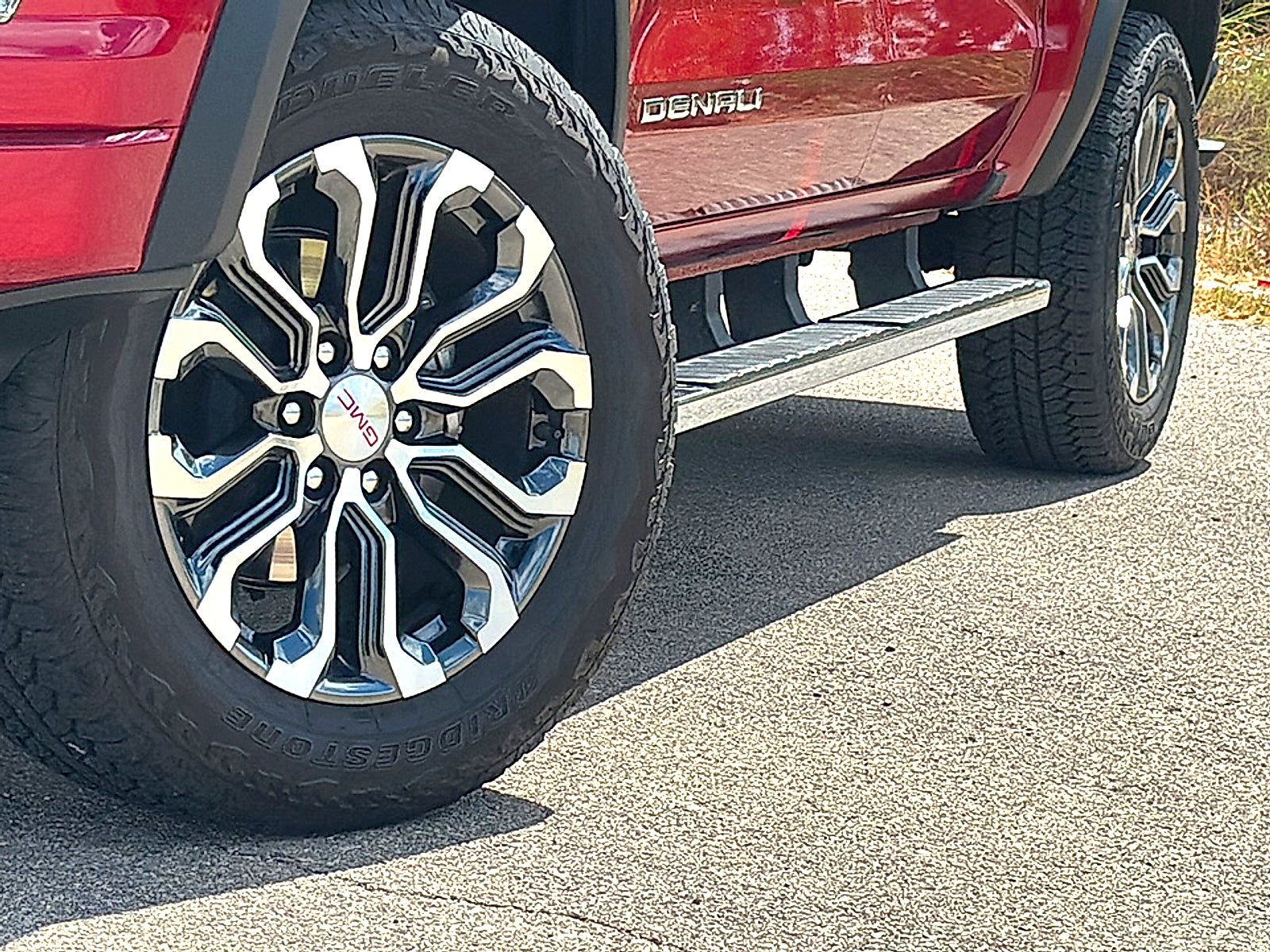 2024 GMC Canyon 4WD Denali