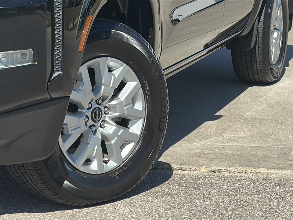 2023 Nissan Frontier Crew Cab SV 4x2