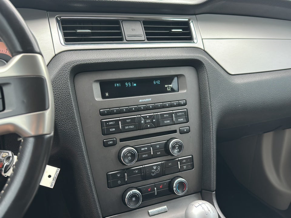 2011 Ford Mustang GT Premium