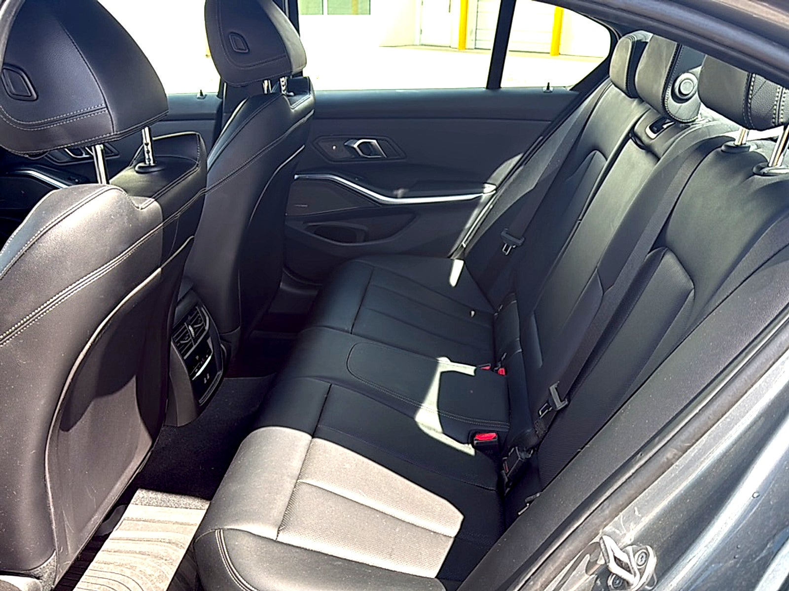 2024 BMW 3 Series 330i