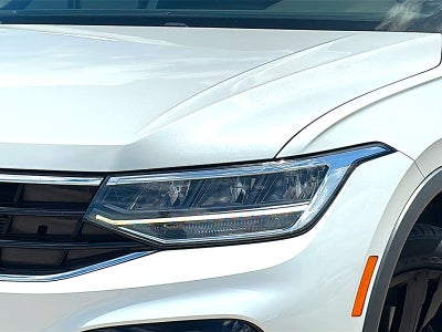 2023 Volkswagen Tiguan SE R-Line Black