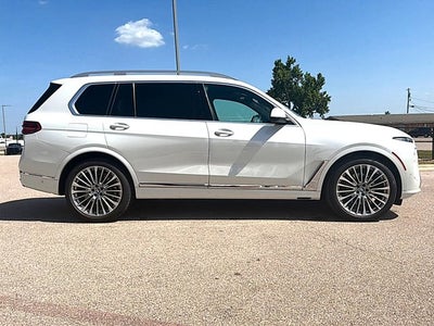 2023 BMW X7 xDrive40i