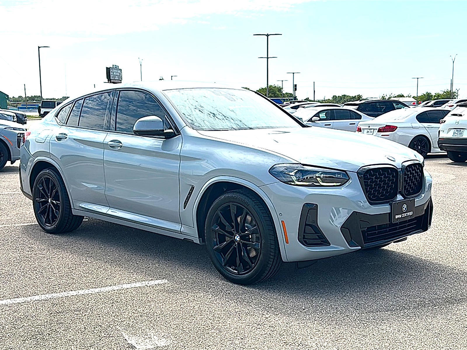 2023 BMW X4 xDrive30i