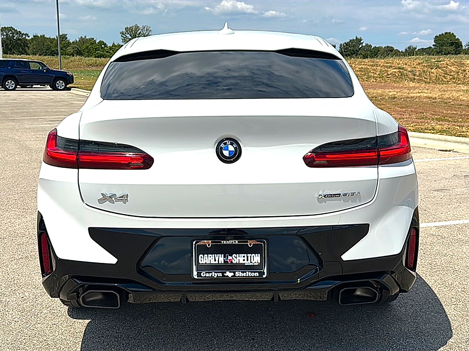 2024 BMW X4 xDrive30i