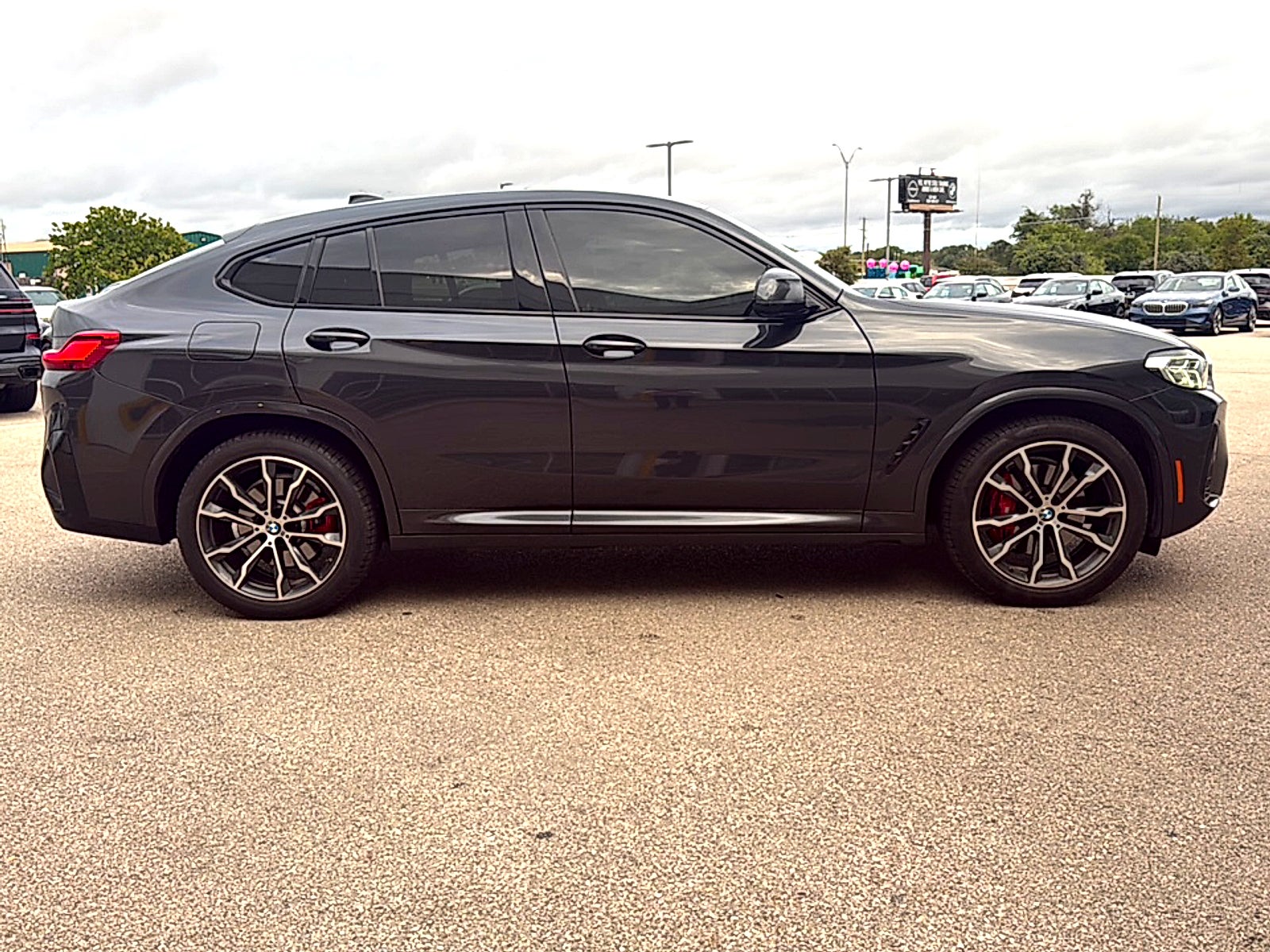2022 BMW X4 xDrive30i
