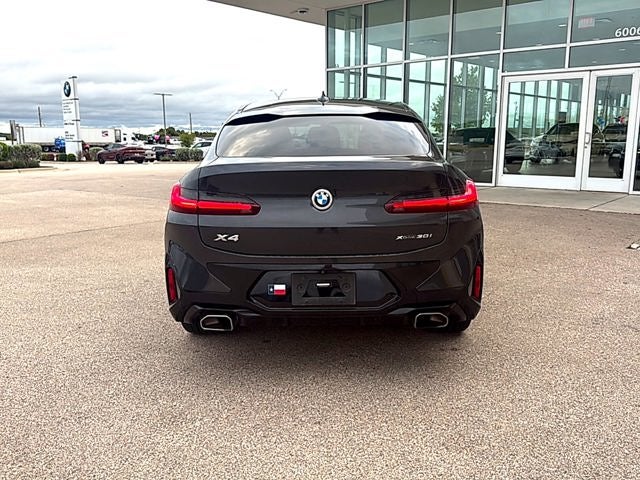 2022 BMW X4 xDrive30i