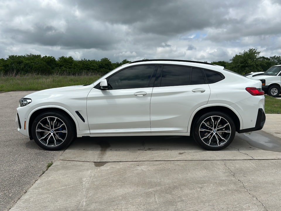 2022 BMW X4 xDrive30i