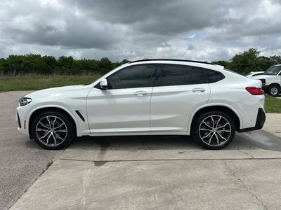 2022 BMW X4 xDrive30i