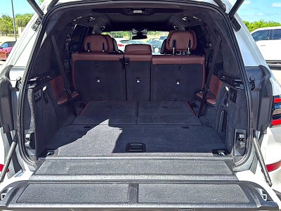 2025 BMW X7 M60i