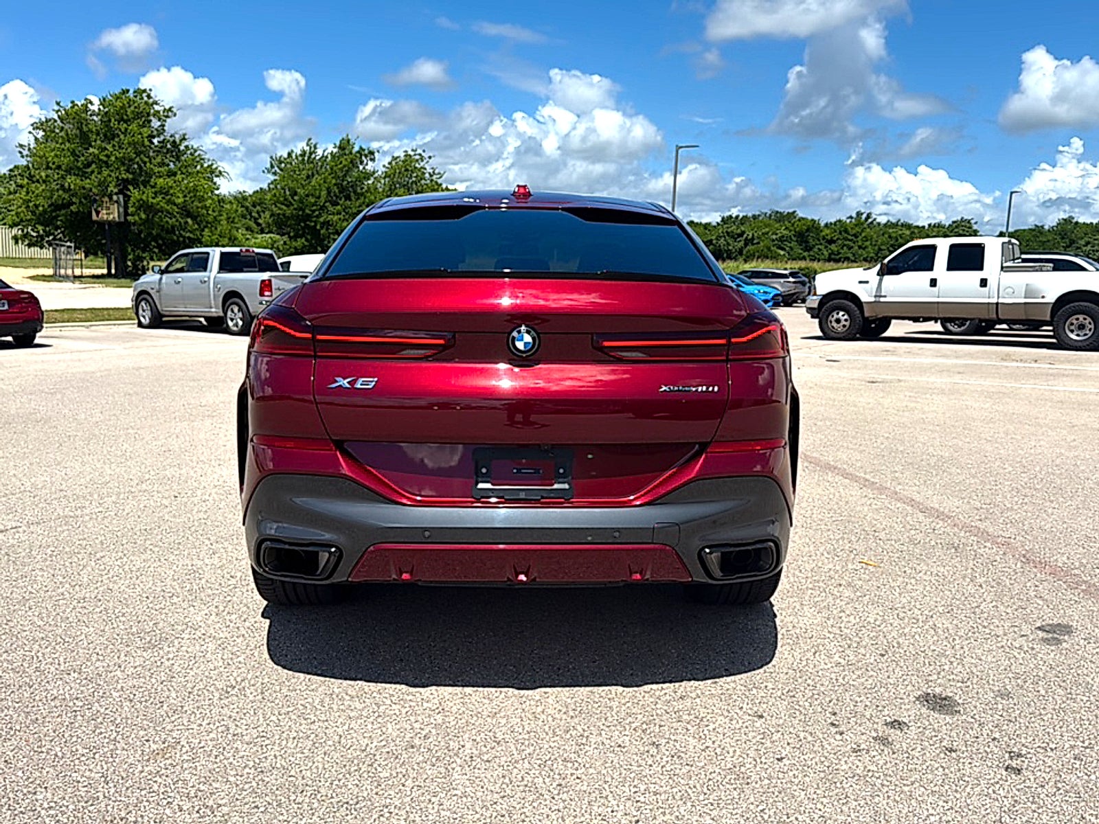 2025 BMW X6 xDrive40i
