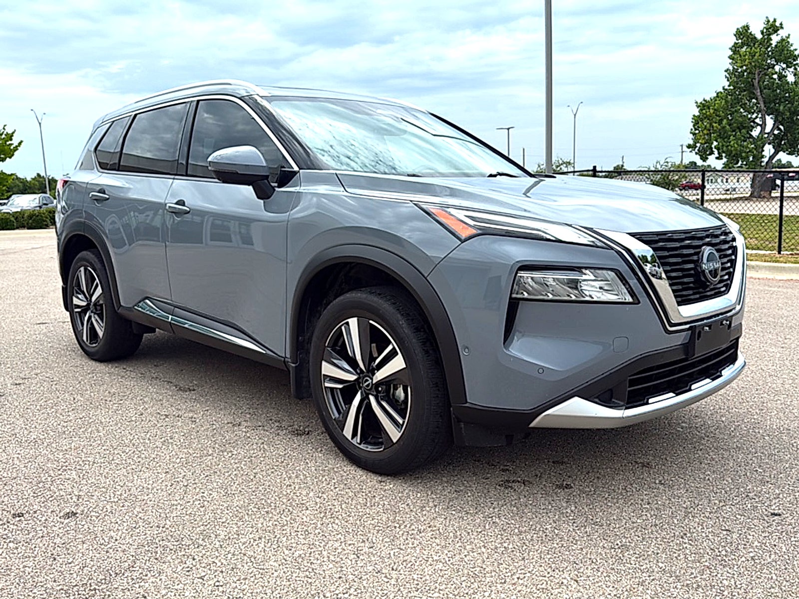 2023 Nissan Rogue Platinum
