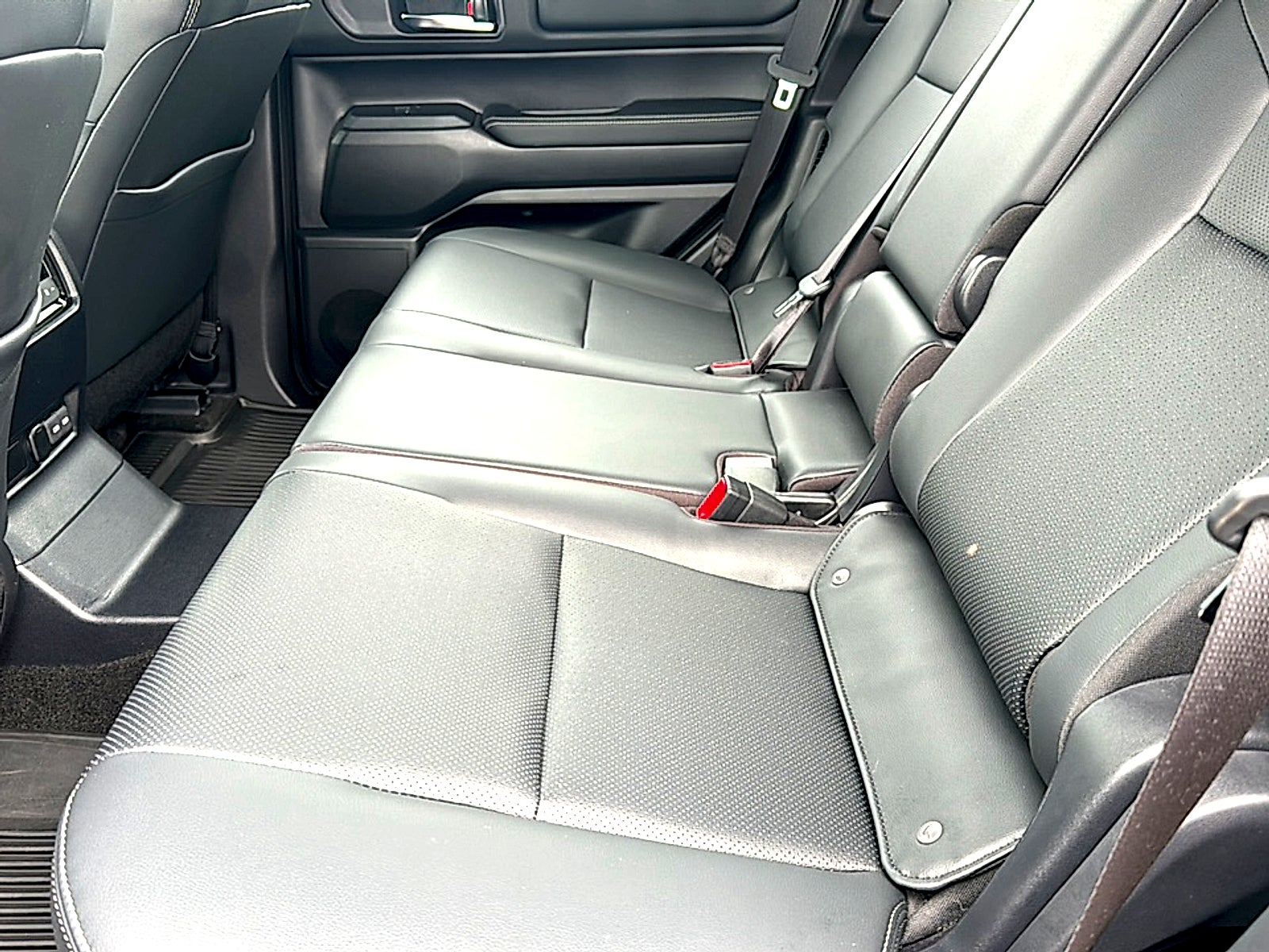 2024 Toyota Land Cruiser 4WD (Natl)