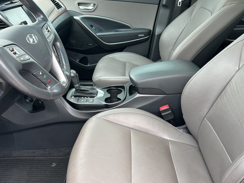 2018 Hyundai Santa Fe SE Ultimate